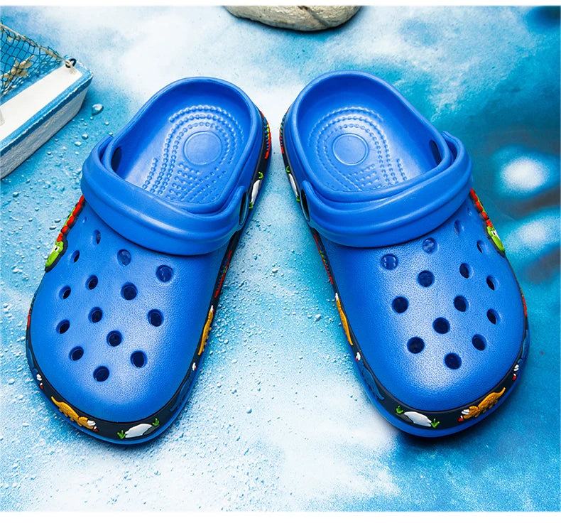 New Fashion Cartoon Sandals for Kids Summer Slippers Boys Girls Casual Garden Shoes Hollow-out Beach Shoes Clogs for Children
