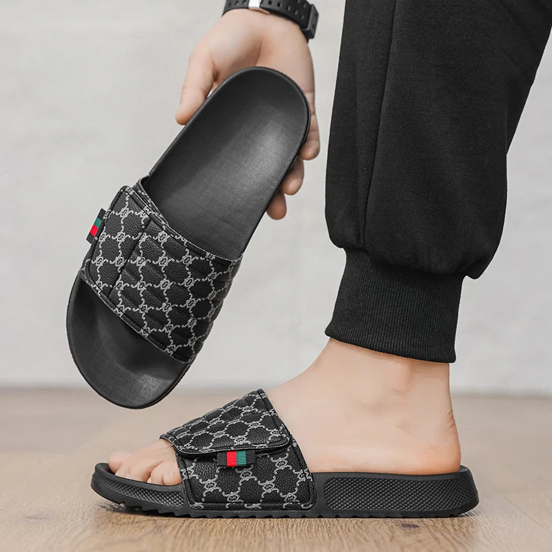 Men's Printed Skateboard Sandals Casual Non-Slip Thick-Soled Slippers Fashionable Summer Beach Indoor and Outdoor Home Shoes