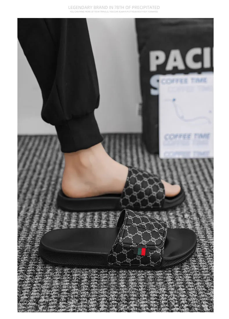 Men's Printed Skateboard Sandals Casual Non-Slip Thick-Soled Slippers Fashionable Summer Beach Indoor and Outdoor Home Shoes