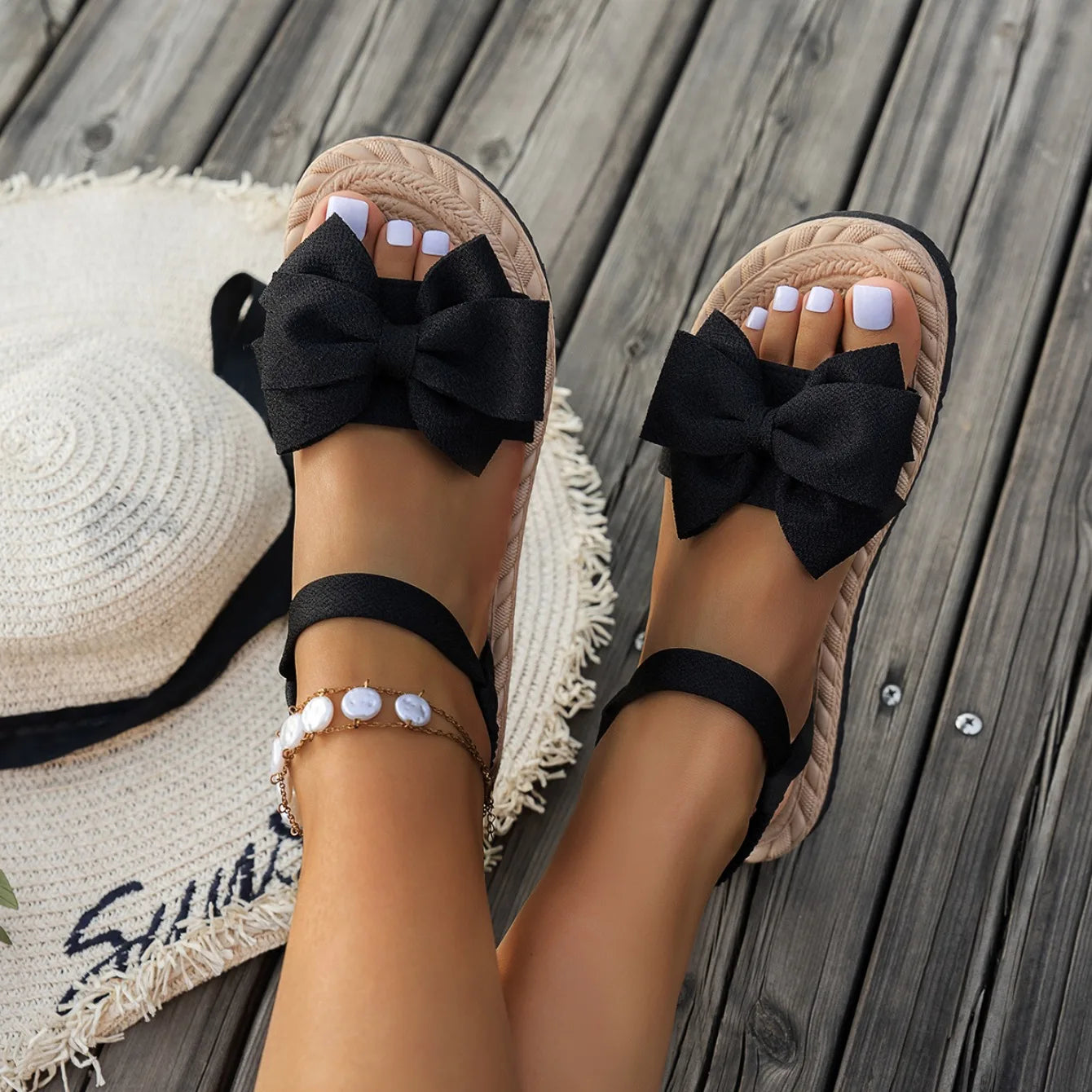 New Summer Flat Sandals Fashion Beach Slippers Outdoor Bow Tie Flat Shoes Home Women Anti-slip Trend Sandals Lightweight Sandals