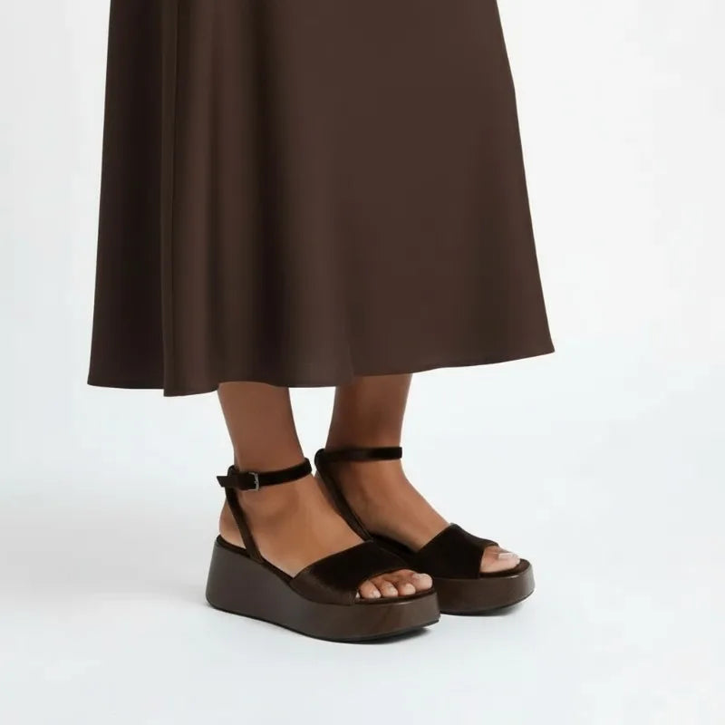Women's Retro Velvet Wedge Sandals Platform Heels, Open Toe Ankle Strap Clogs Comfortable for Beach Resort Vacation Party