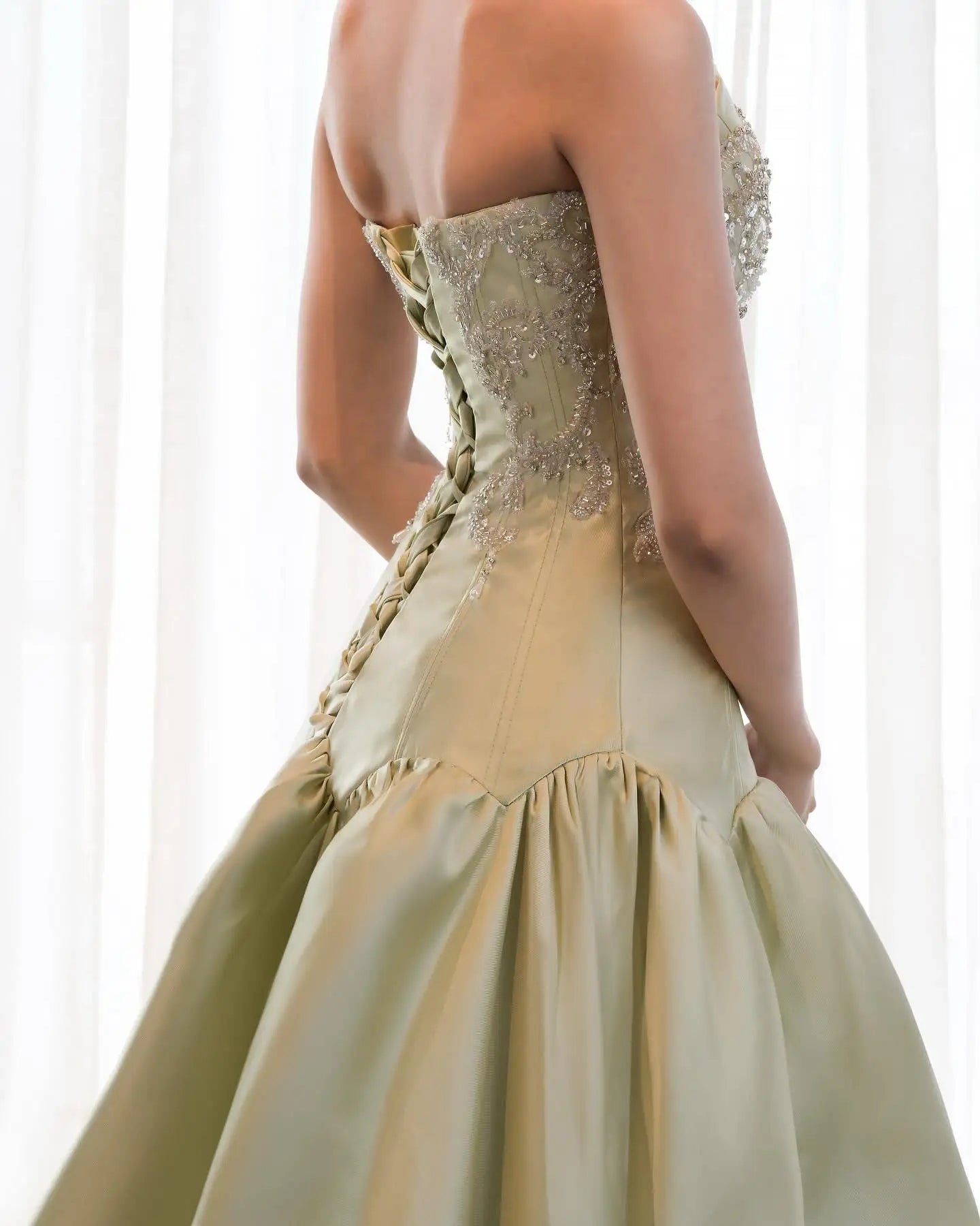 Sansa Customized 2026 Elegant Champagne Gold Strapless Prom Dresses Beaded Corset Satin Ball Gown Formal Evening Gowns Vestidos