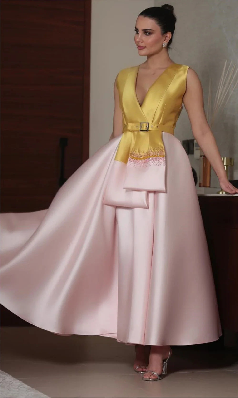 Fashion V-neck Ball Gown Anke Length Evening Dresses Sequin Satin Formal Occasion Gown luxury dresses wedding partyплатье с перь