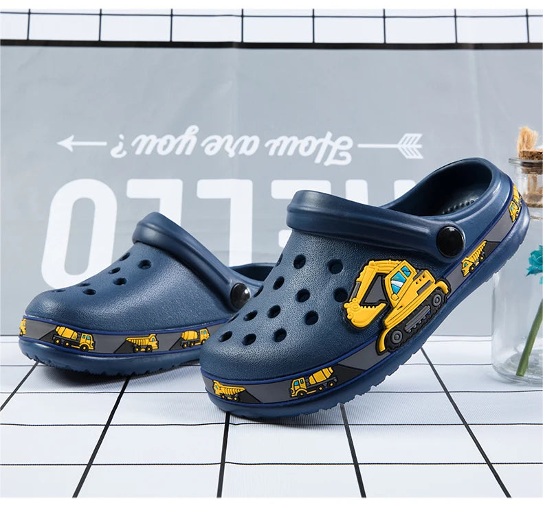 New Fashion Cartoon Sandals for Kids Summer Slippers Boys Girls Casual Garden Shoes Hollow-out Beach Shoes Clogs for Children