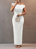 Women's sexy asymmetrical off-shoulder sleeveless fitted bodycon long dress, for vacation, dating, and fashionable commuting